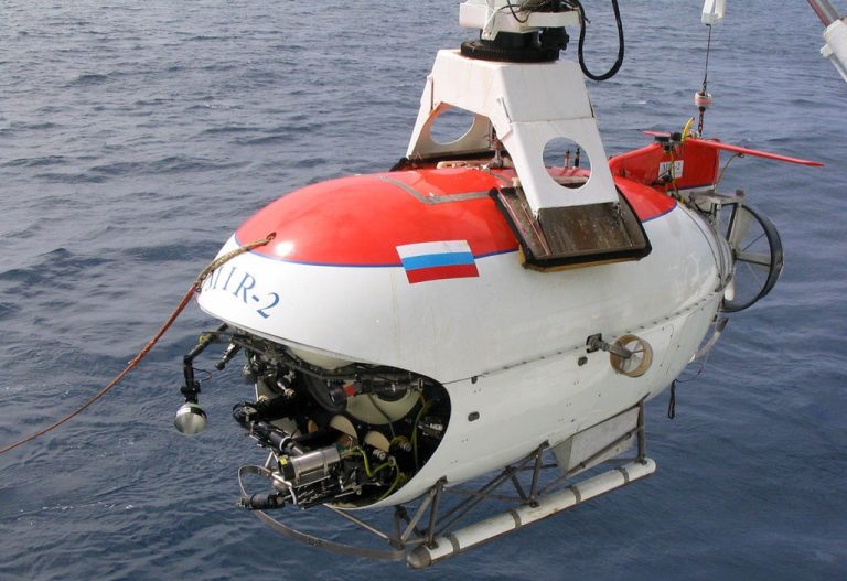 Underwater vehicle